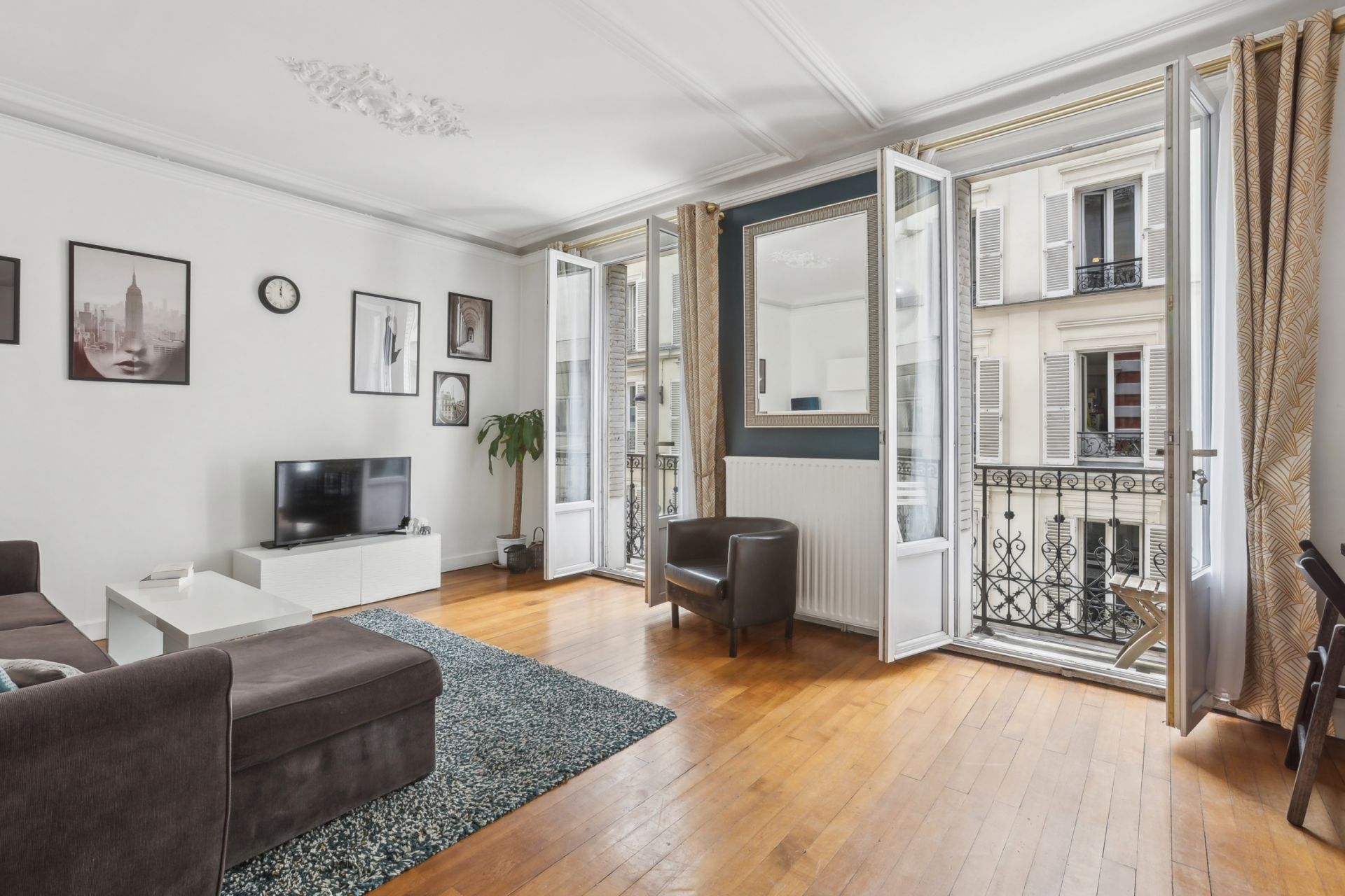 luxury apartment 3 Rooms for sale on PARIS (75017)