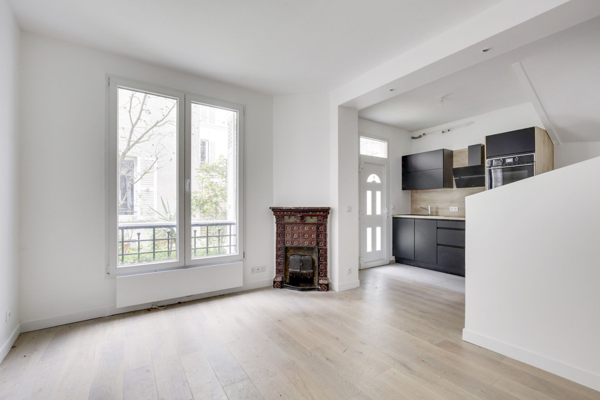 luxury house 3 Rooms for sale on PARIS (75017)