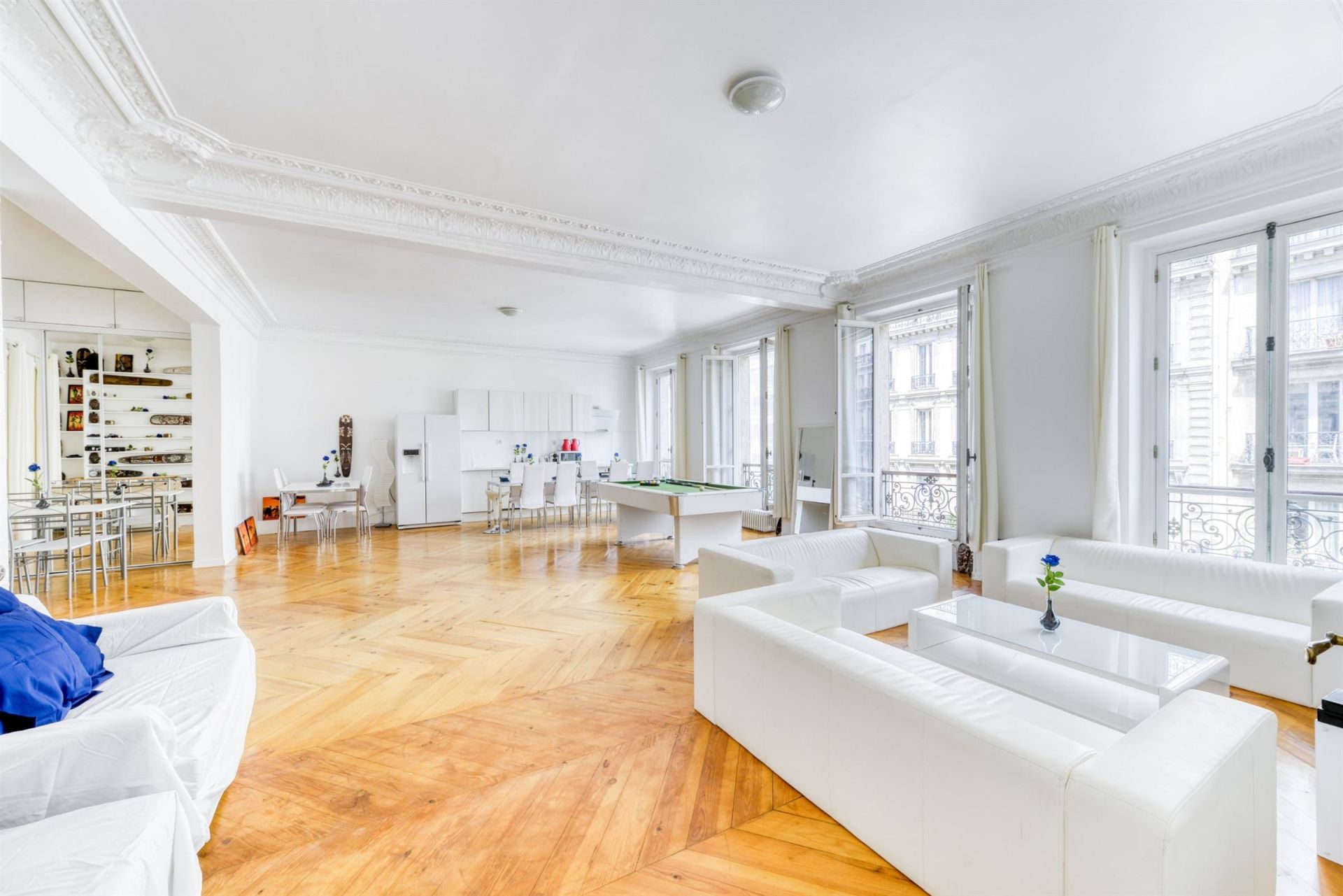 luxury apartment 4 Rooms for sale on PARIS (75009)