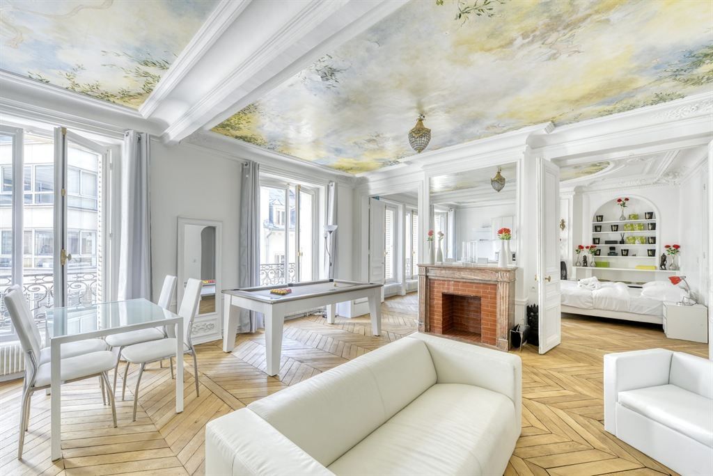 luxury apartment 4 Rooms for sale on PARIS (75008)