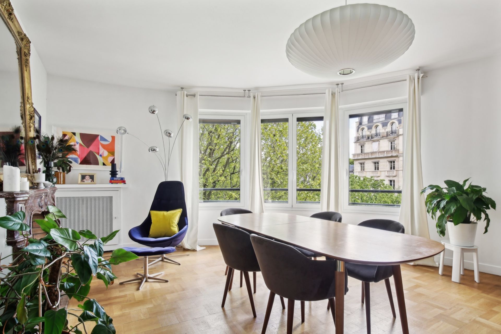 luxury apartment 6 Rooms for sale on PARIS (75016)