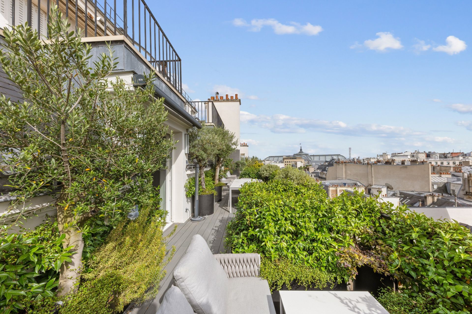 luxury apartment 3 Rooms for sale on PARIS (75008)