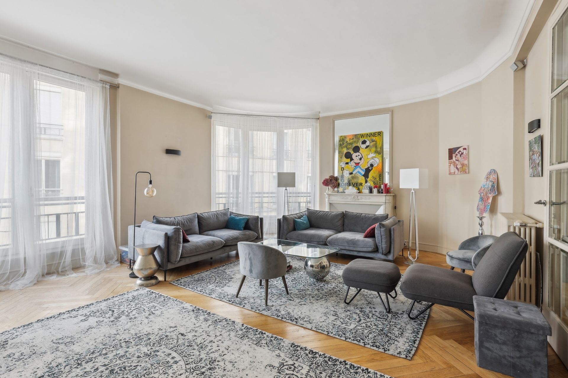 luxury apartment 7 Rooms for sale on PARIS (75016)