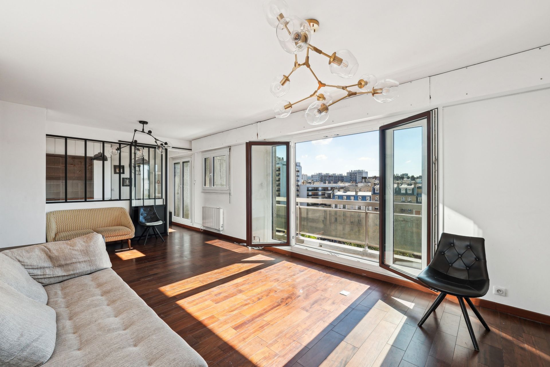 luxury apartment 4 Rooms for sale on PARIS (75015)