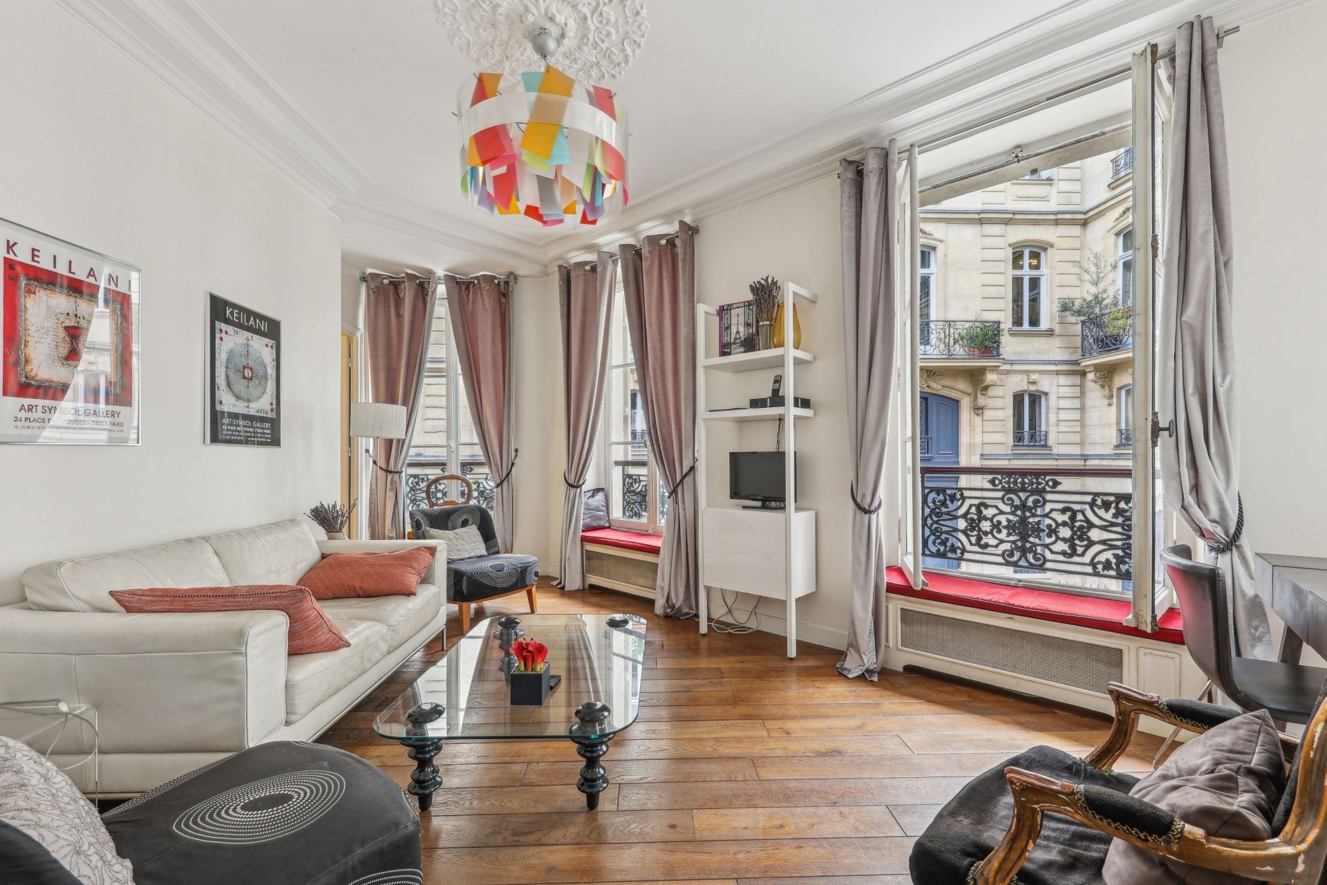 luxury apartment 7 Rooms for sale on PARIS (75003)