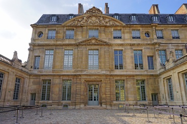 Right Bank - Paris Ouest Sotheby's International Realty