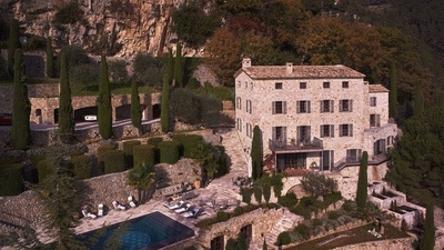 Les Moulins du Villars : Le Domaine Provençal de Grace Kelly, un Héritage d'Élégance et de Prestige